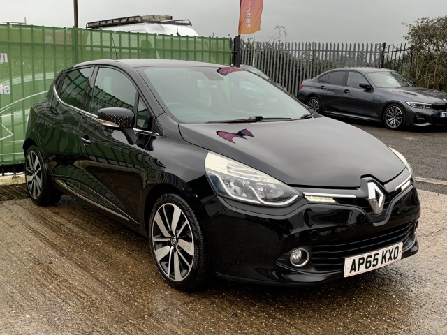 RENAULT CLIO 1.5 Iconic 25 Nav dCi 90