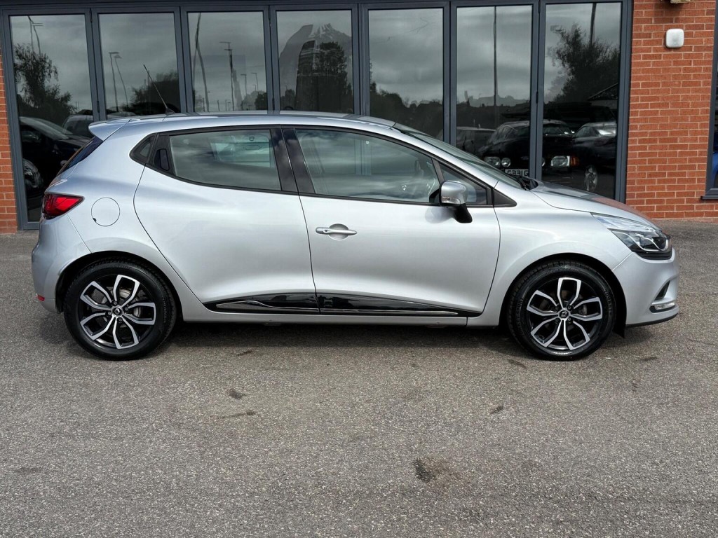 RENAULT CLIO 1.5 dCi Play Euro 6 (s/s) 5dr
