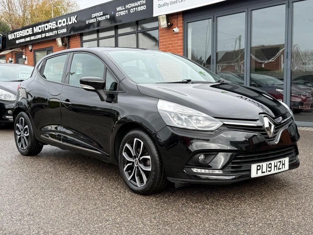 RENAULT CLIO 1.5 dCi Play Euro 6 (s/s) 5dr
