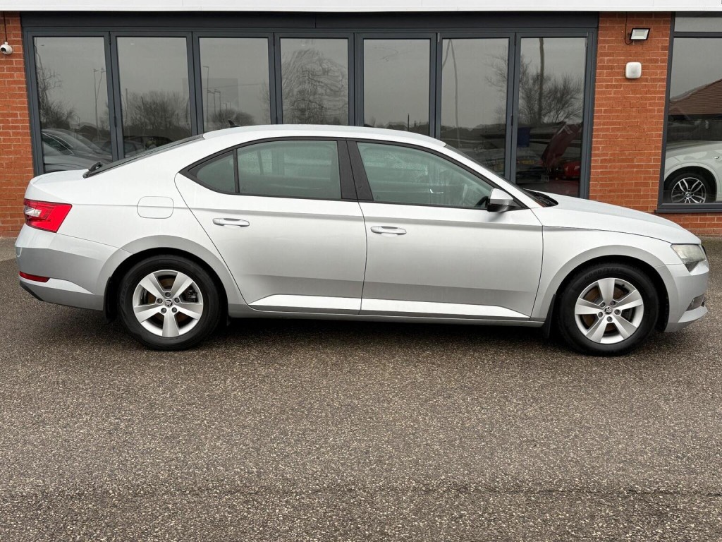 SKODA SUPERB 1.6 TDI S Euro 6 (s/s) 5dr