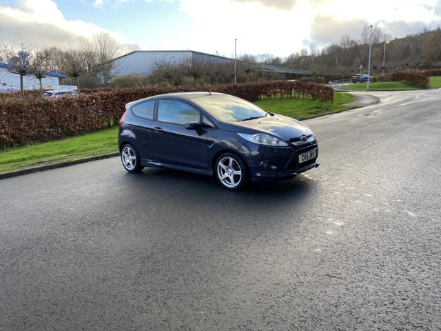 FORD FIESTA 1.6 Zetec S
