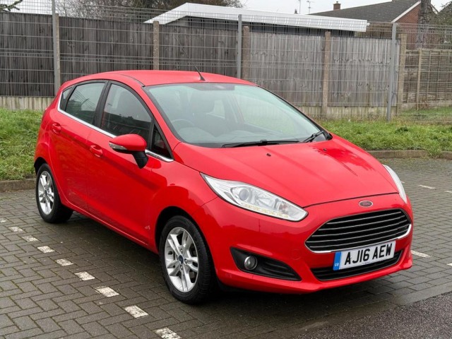 FORD FIESTA 1.0 T EcoBoost Zetec