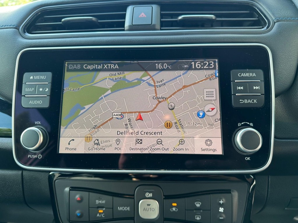 NISSAN LEAF