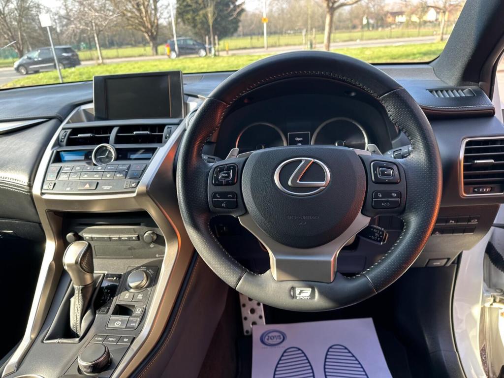 LEXUS NX