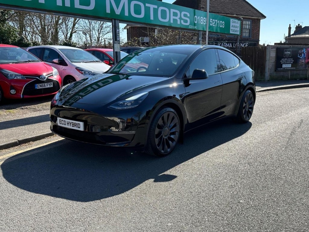 TESLA MODEL Y