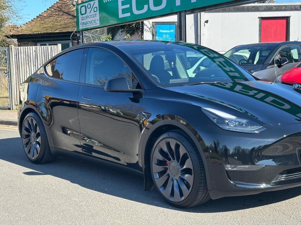 TESLA MODEL Y