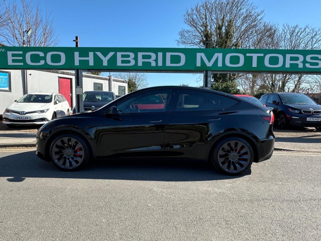 TESLA MODEL Y