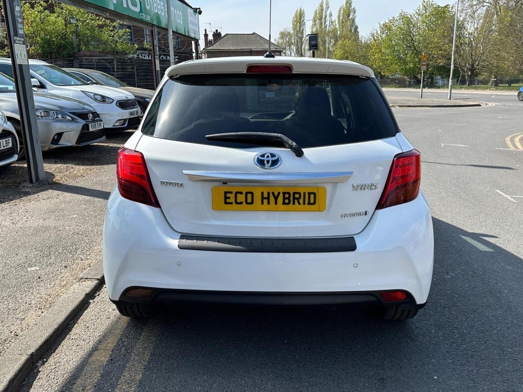 TOYOTA YARIS