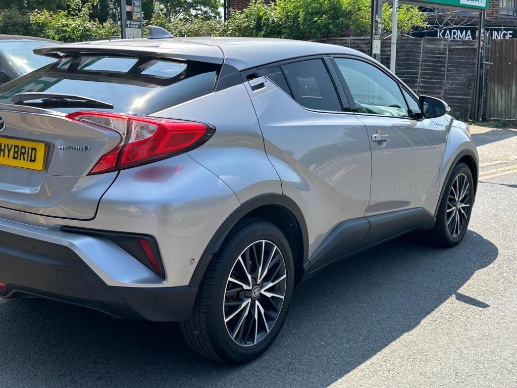 TOYOTA C-HR