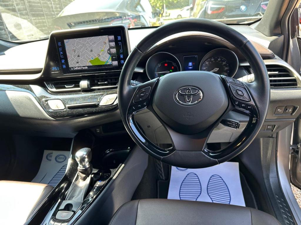 TOYOTA C-HR
