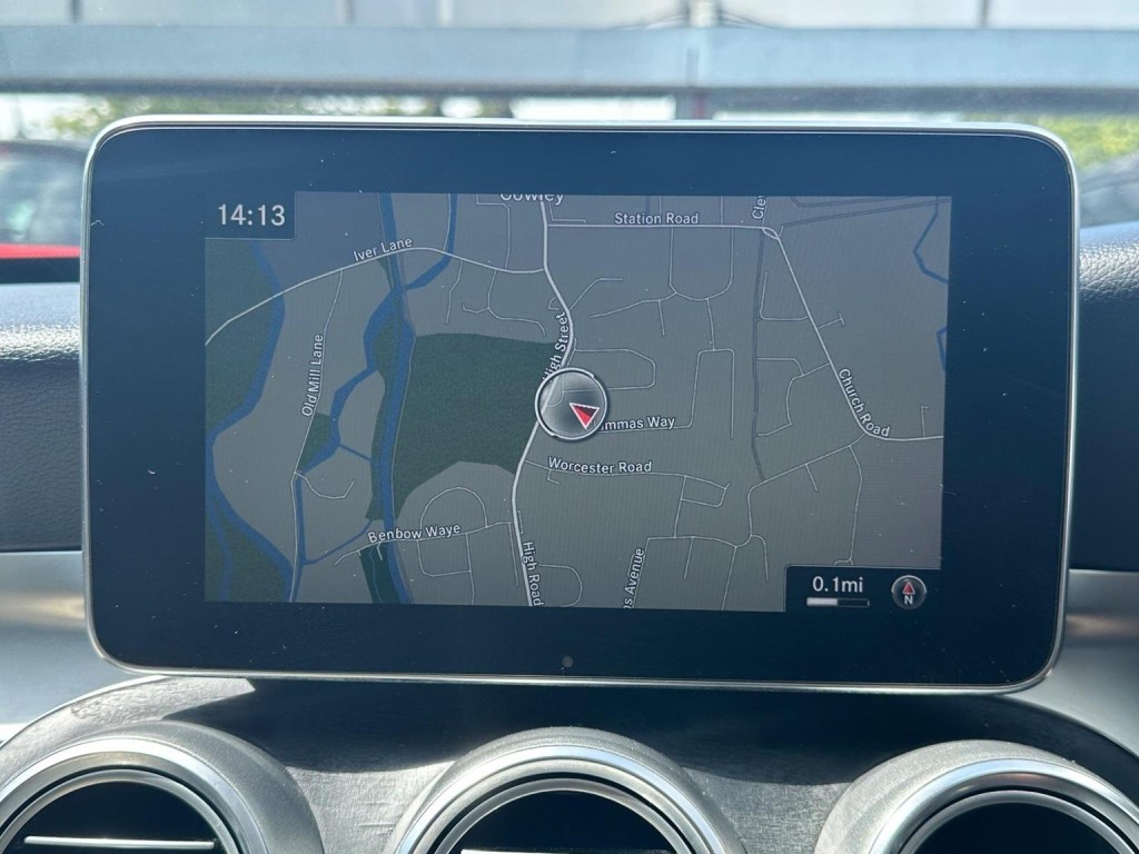 MERCEDES-BENZ C CLASS