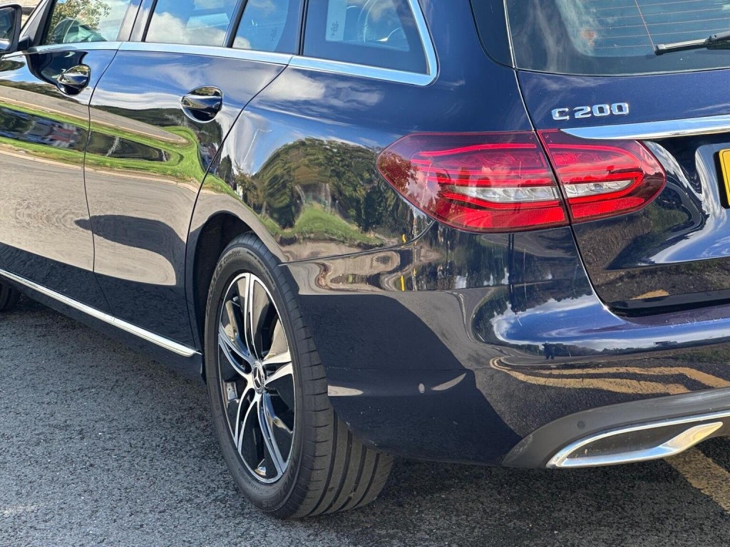 MERCEDES-BENZ C CLASS