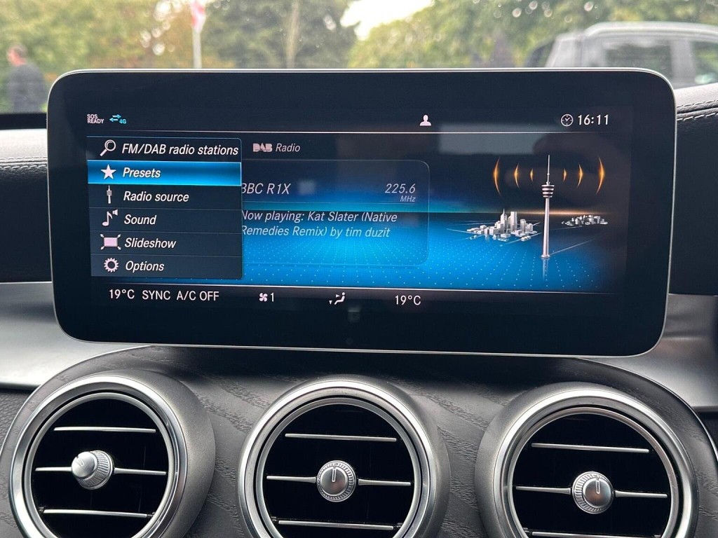 MERCEDES-BENZ C CLASS