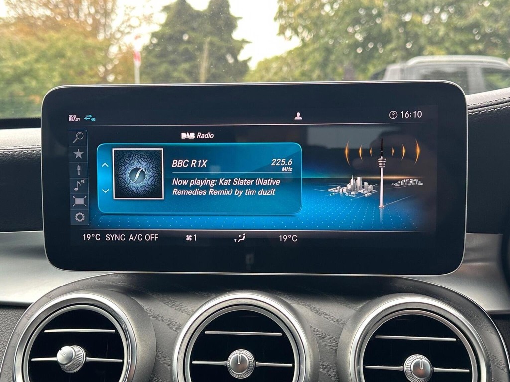 MERCEDES-BENZ C CLASS