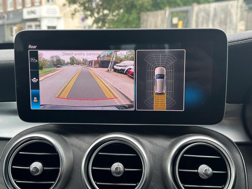 MERCEDES-BENZ C CLASS