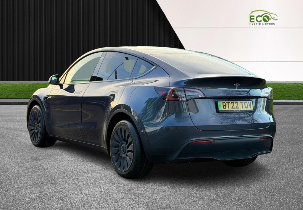 TESLA MODEL Y
