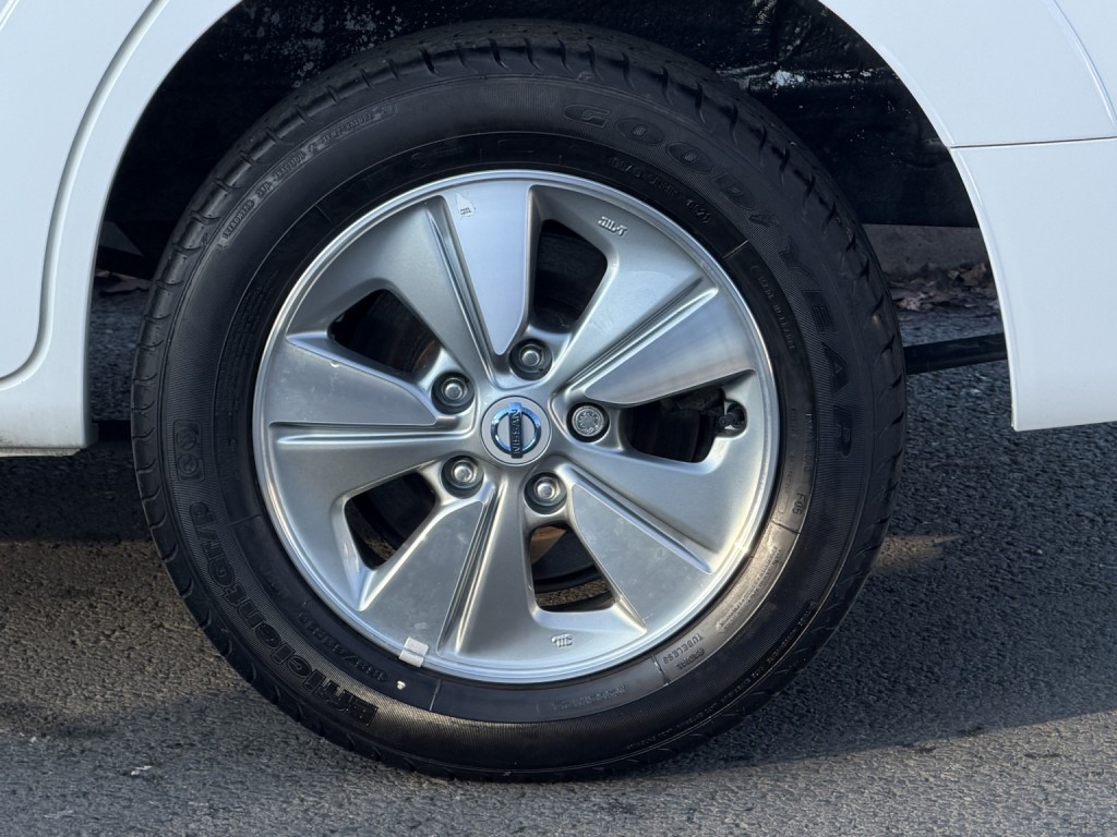 NISSAN ENV200 EVALIA