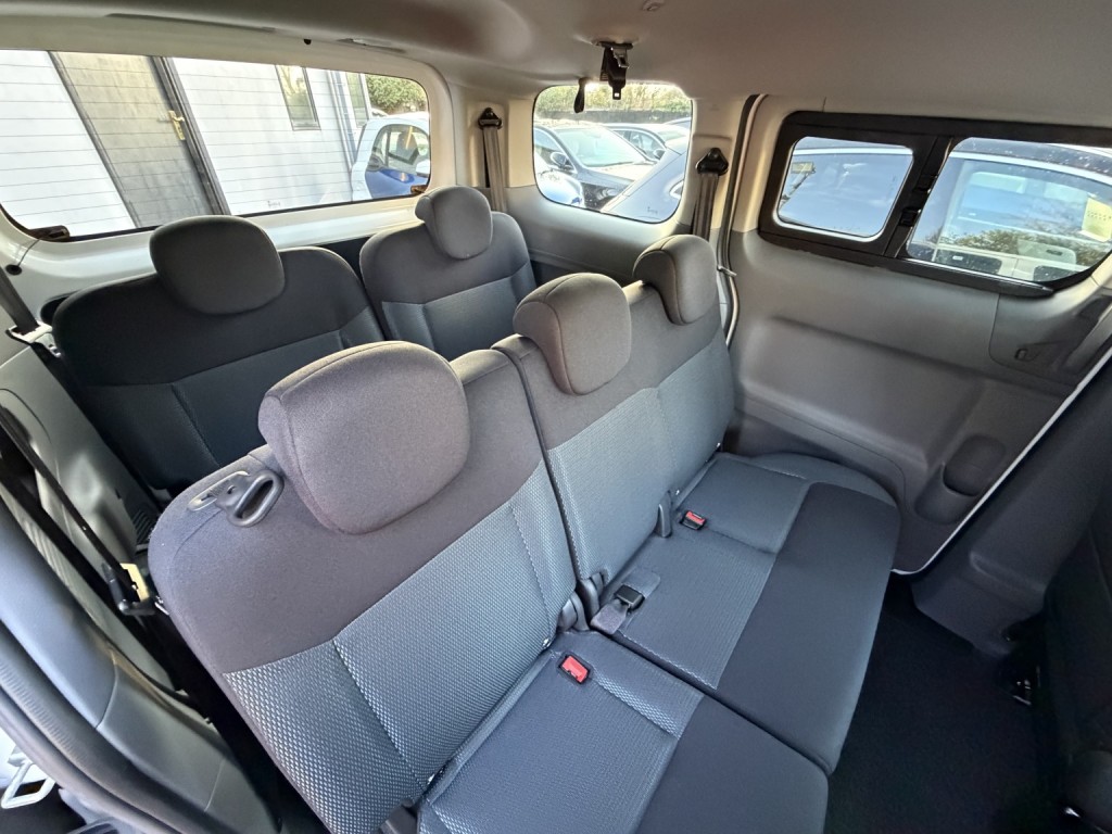 NISSAN ENV200 EVALIA