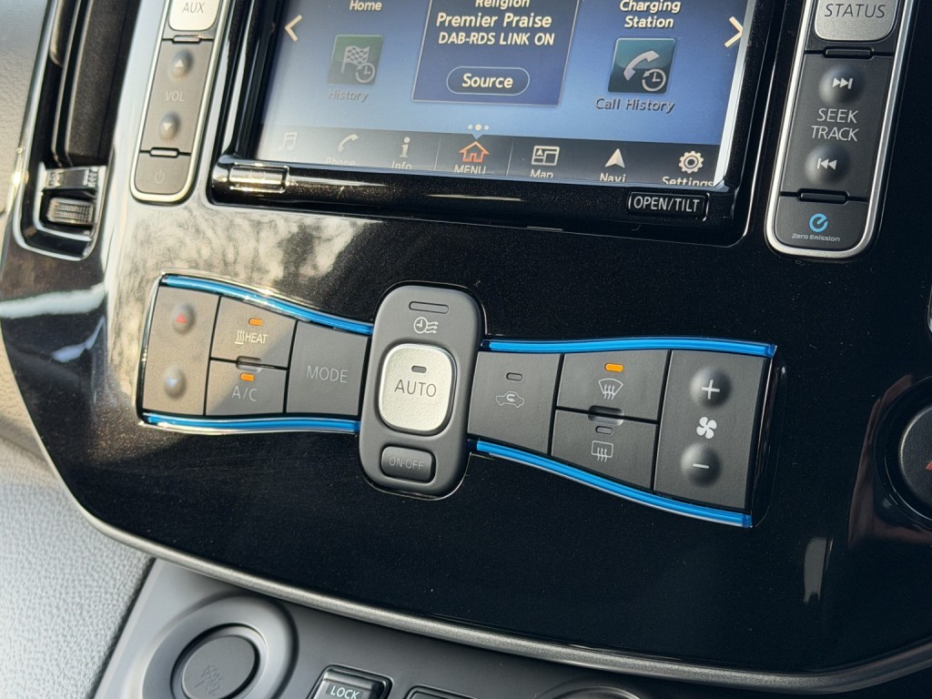 NISSAN ENV200 EVALIA