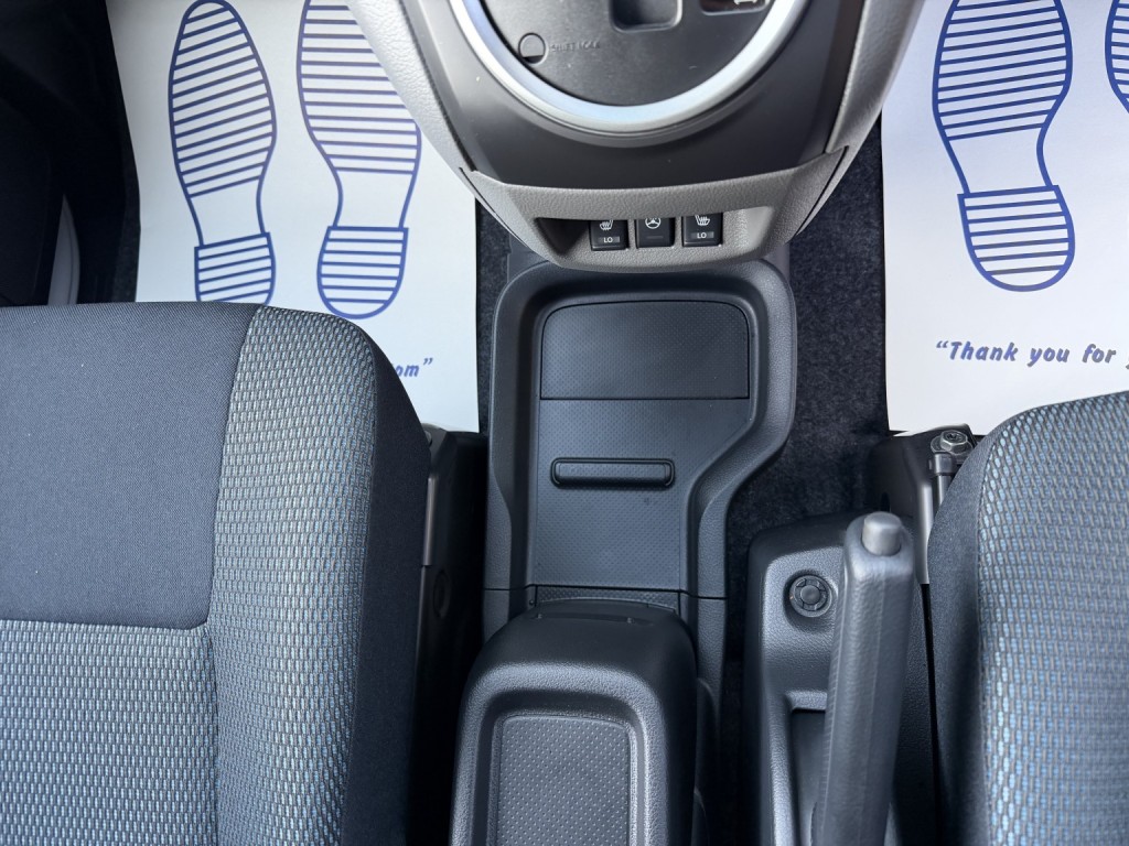 NISSAN ENV200 EVALIA