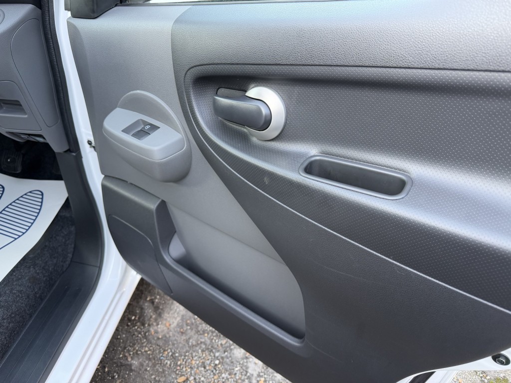 NISSAN ENV200 EVALIA