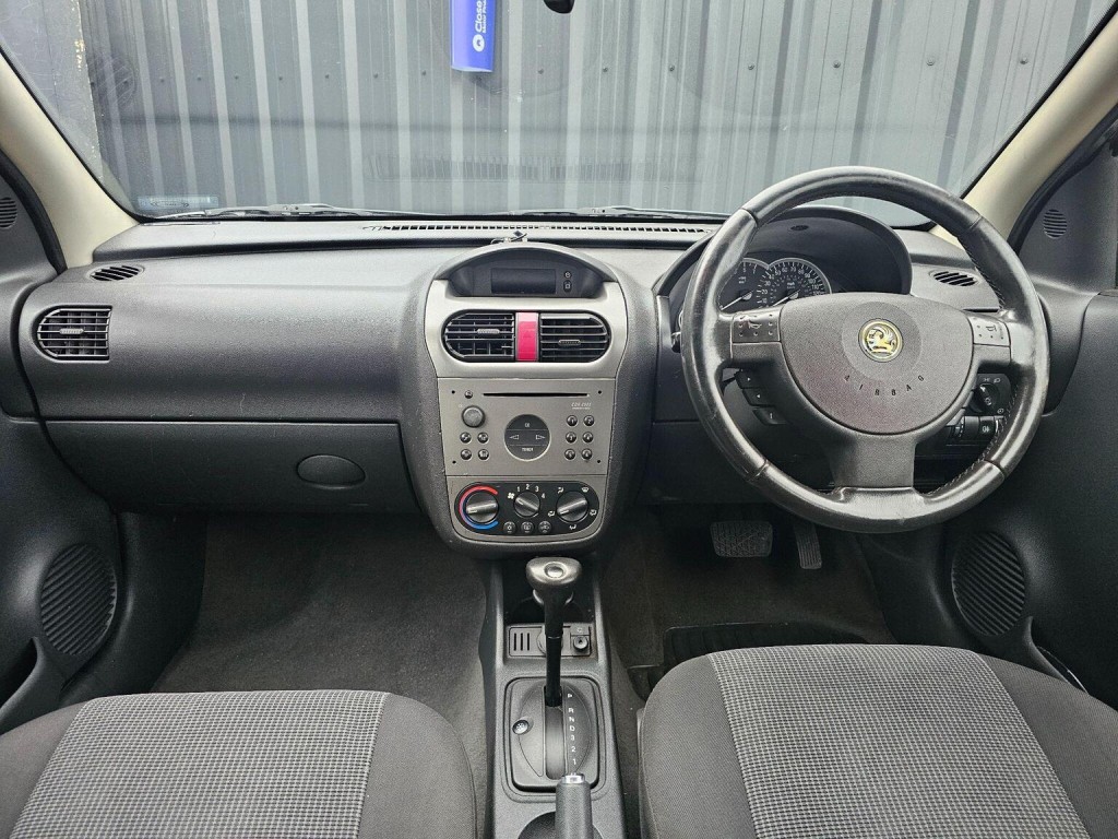 VAUXHALL CORSA
