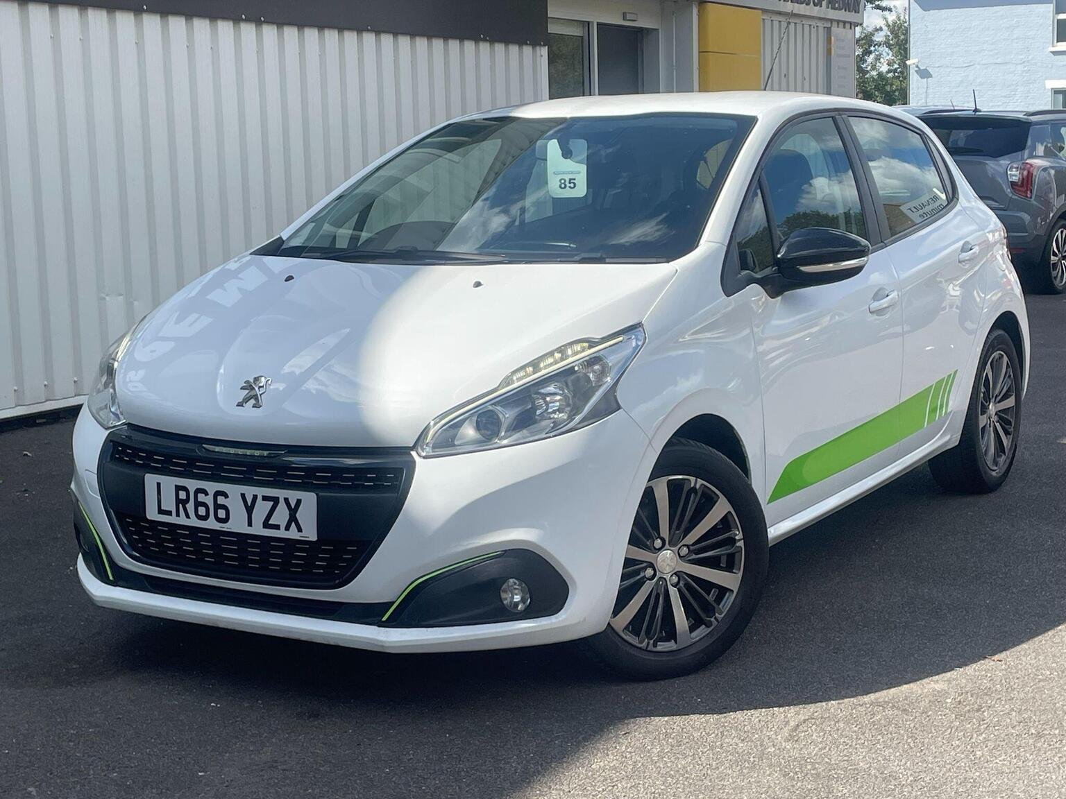 2016 PEUGEOT 208