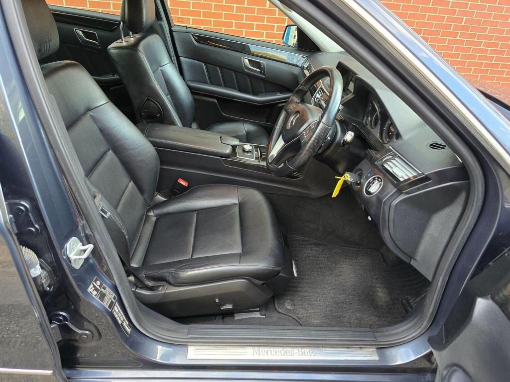 MERCEDES-BENZ E CLASS