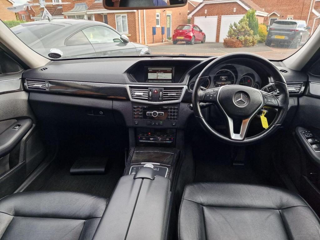 MERCEDES-BENZ E CLASS