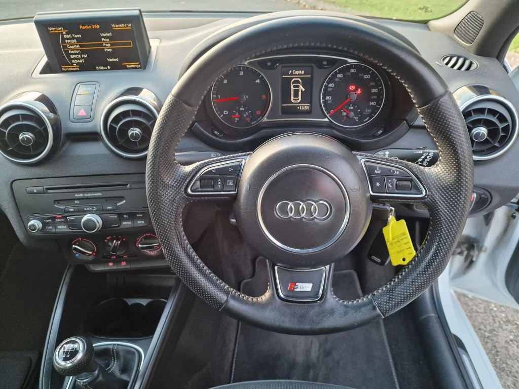 AUDI A1