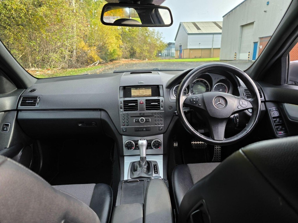 MERCEDES-BENZ C CLASS