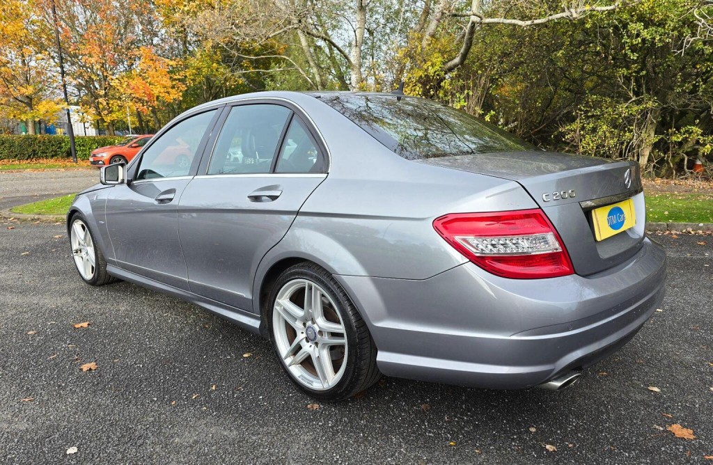 MERCEDES-BENZ C CLASS