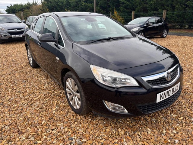 VAUXHALL ASTRA 2.0 CDTi Elite Auto Euro 5 5dr