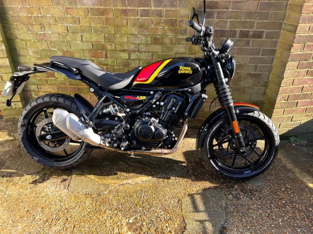 ROYAL ENFIELD GUERILLA 450