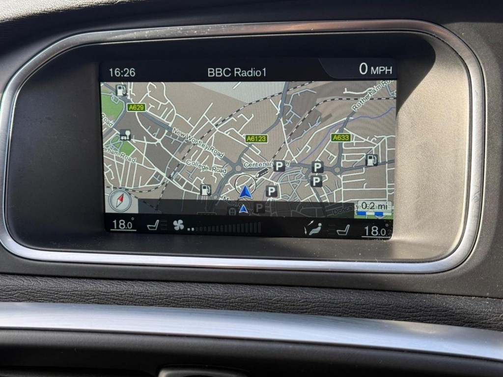 VOLVO V40 CROSS COUNTRY