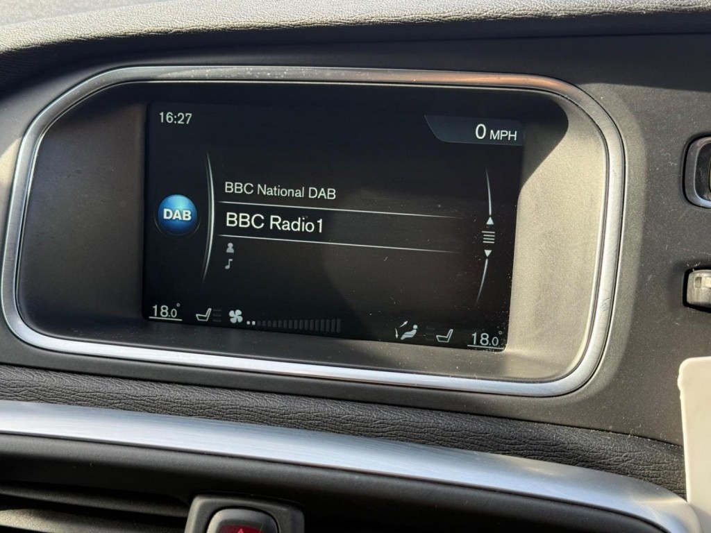 VOLVO V40 CROSS COUNTRY