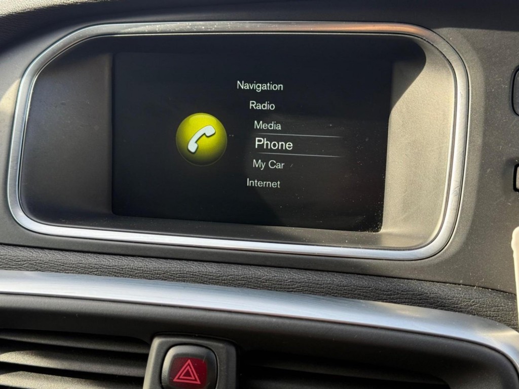 VOLVO V40 CROSS COUNTRY