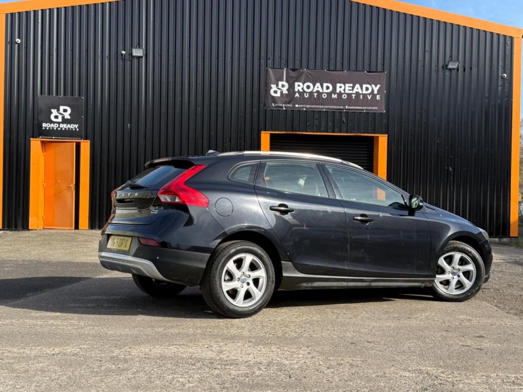 VOLVO V40 CROSS COUNTRY