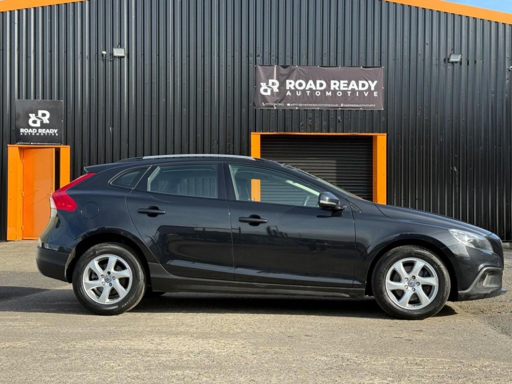 VOLVO V40 CROSS COUNTRY