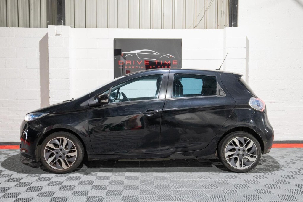 RENAULT ZOE
