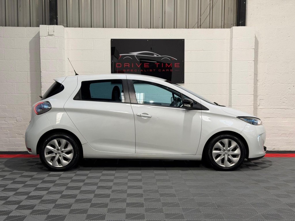 RENAULT ZOE