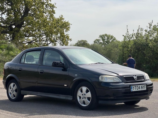 VAUXHALL ASTRA