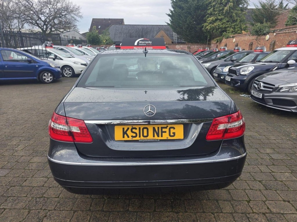 MERCEDES-BENZ E CLASS