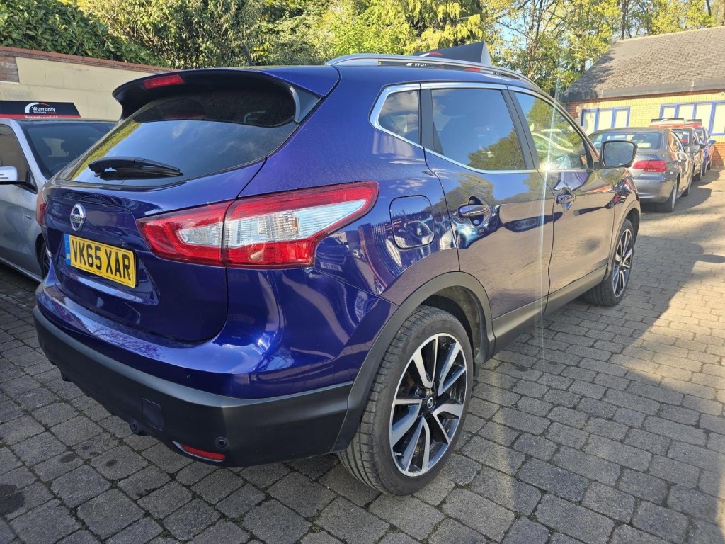 NISSAN QASHQAI