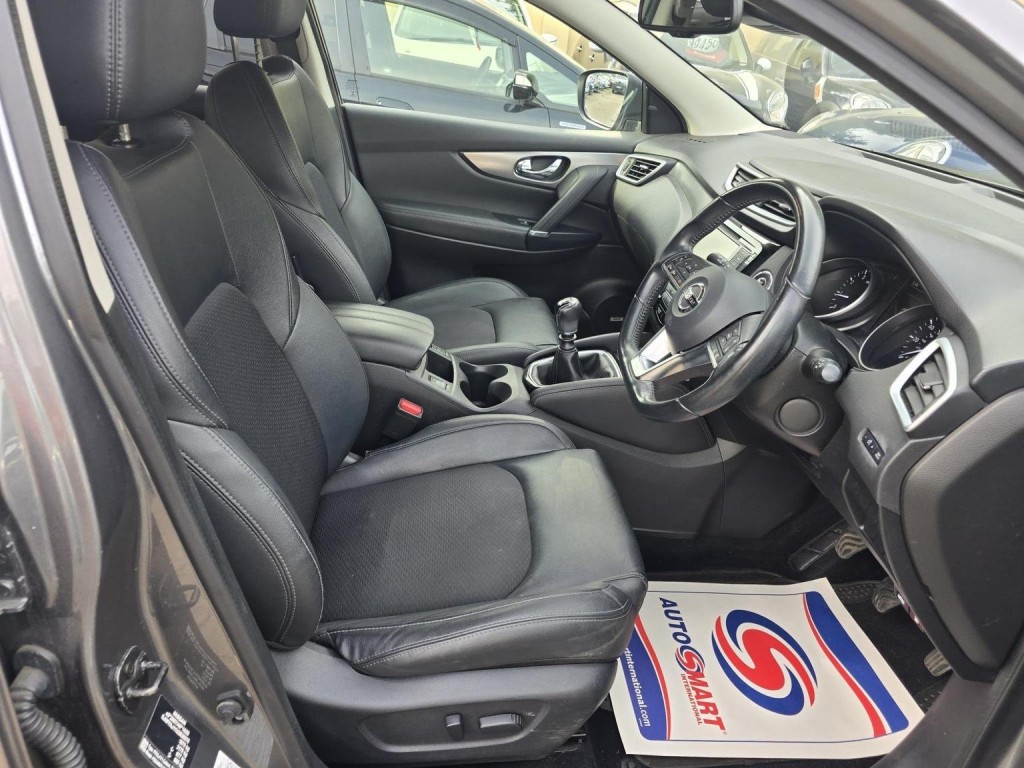 NISSAN QASHQAI