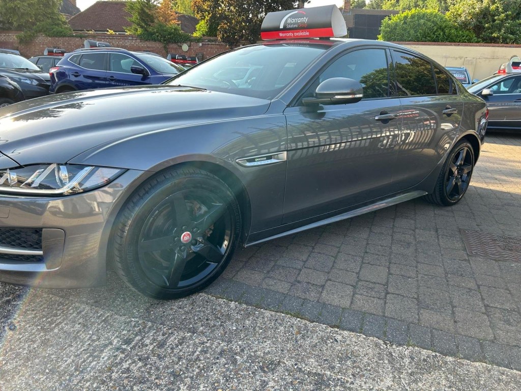 JAGUAR XE