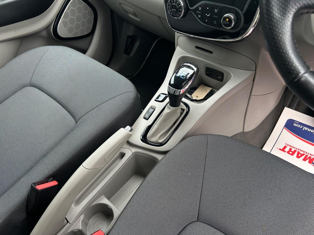 RENAULT ZOE