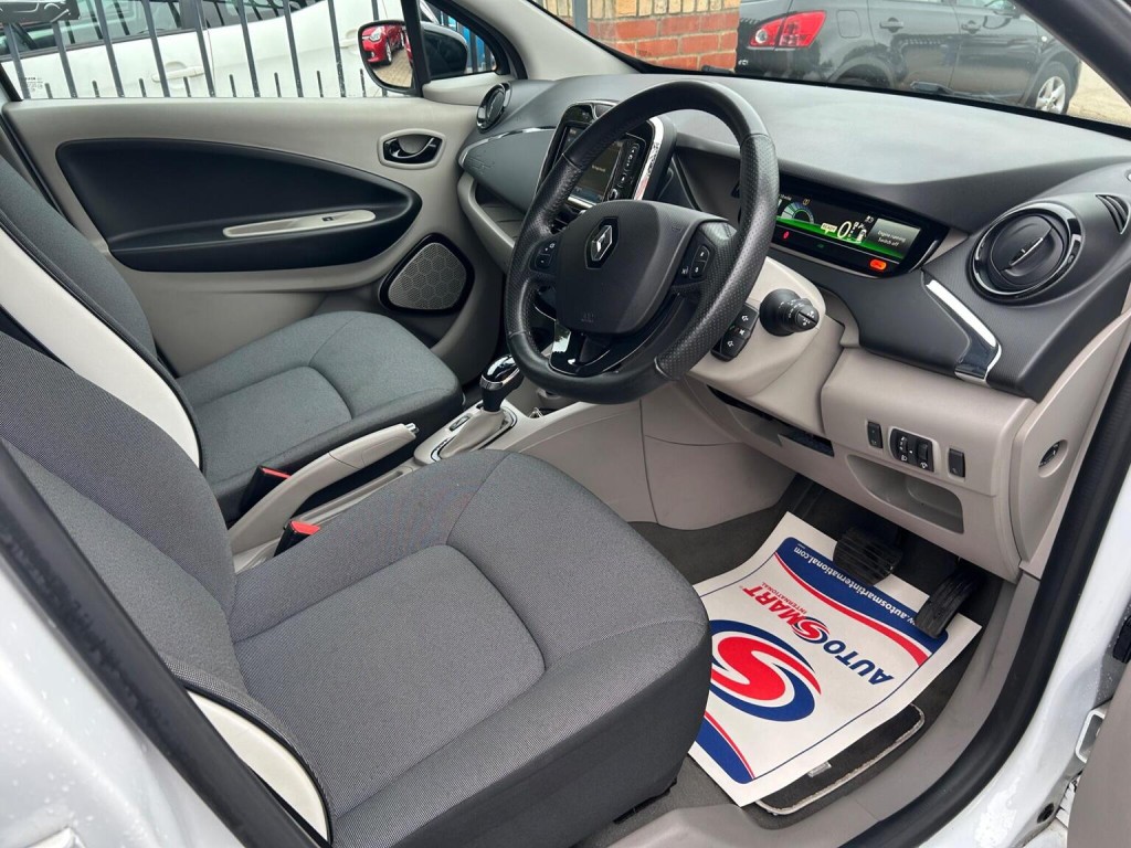 RENAULT ZOE