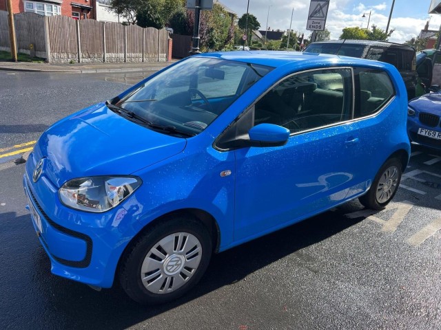 VOLKSWAGEN UP