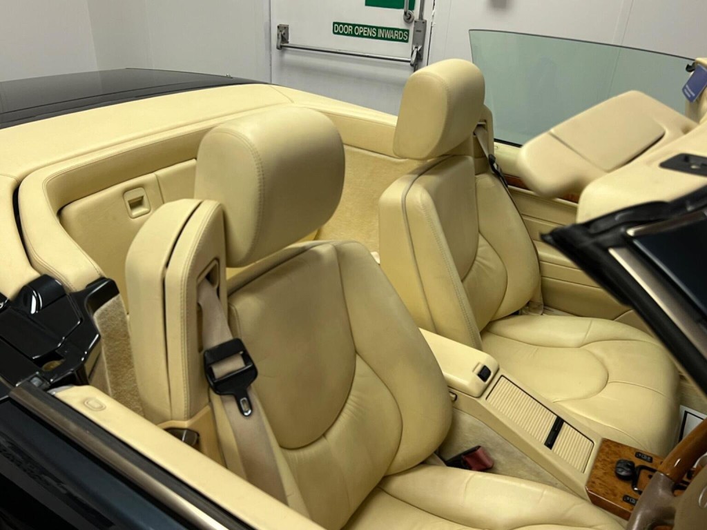 MERCEDES-BENZ 320